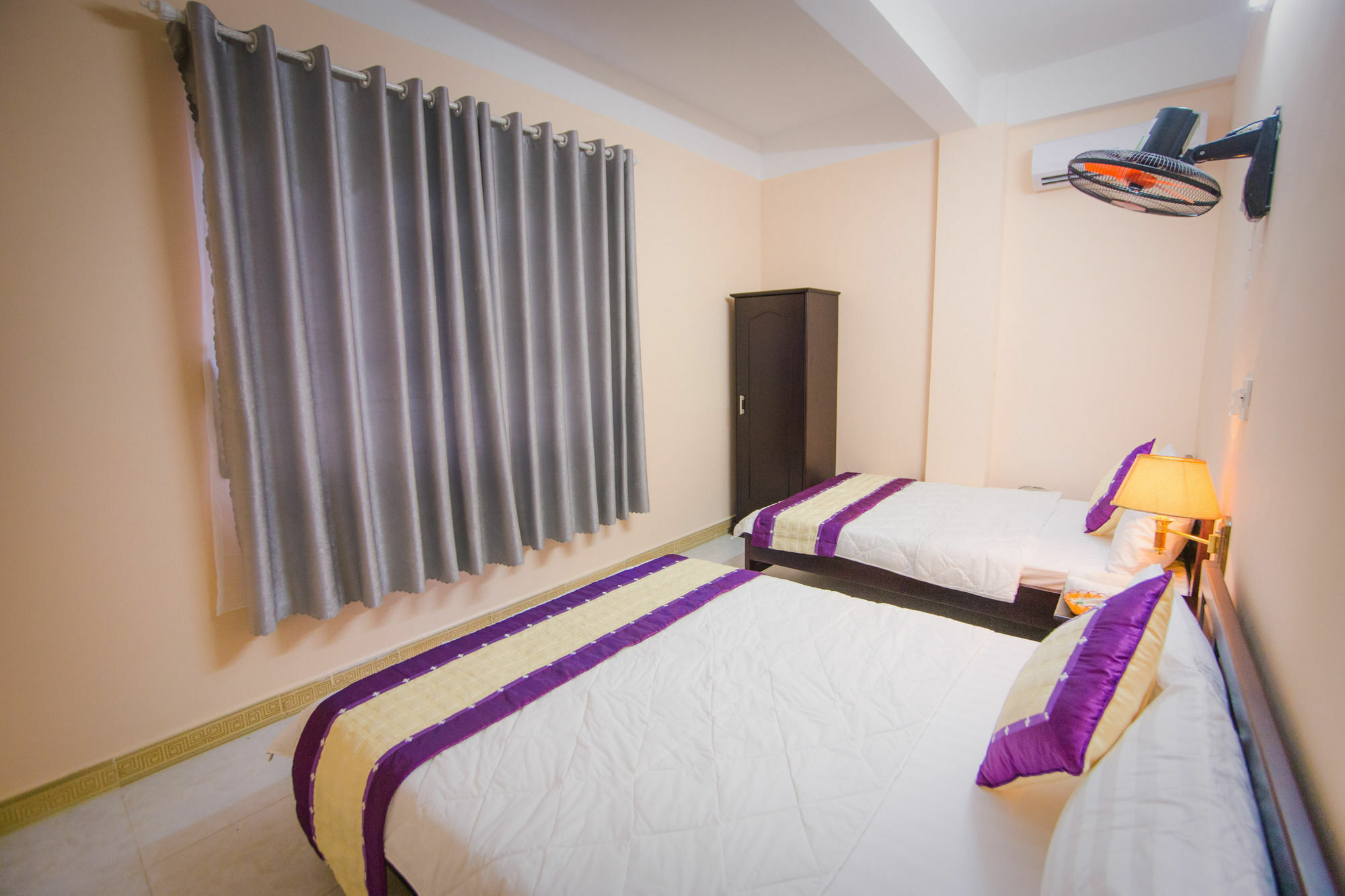 Oyo 117 Gina Hotel Da Nang Exterior photo