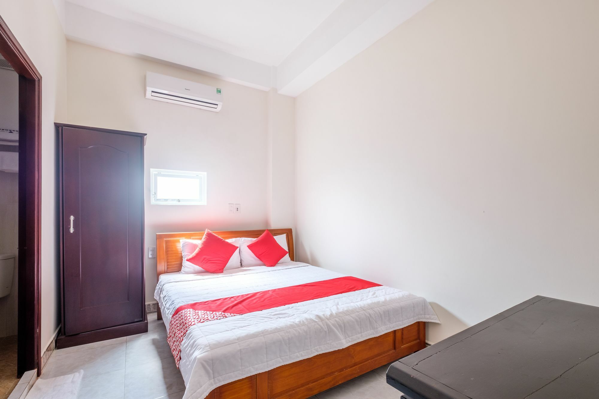 Oyo 117 Gina Hotel Da Nang Exterior photo